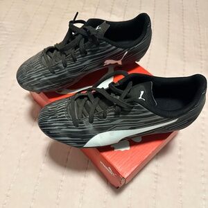Puma Cleats - Junior Size 5